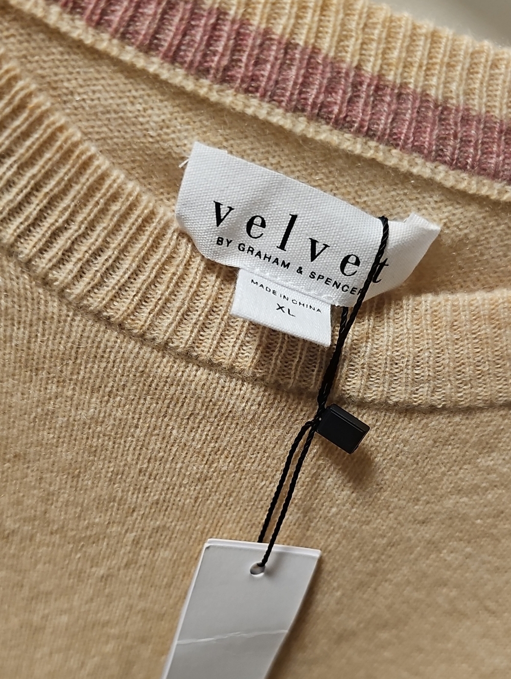 Velvet by Graham & Spencer Almond Brynne Cashmere Sweater XL SOLD OUT! - Picture 4 of 6